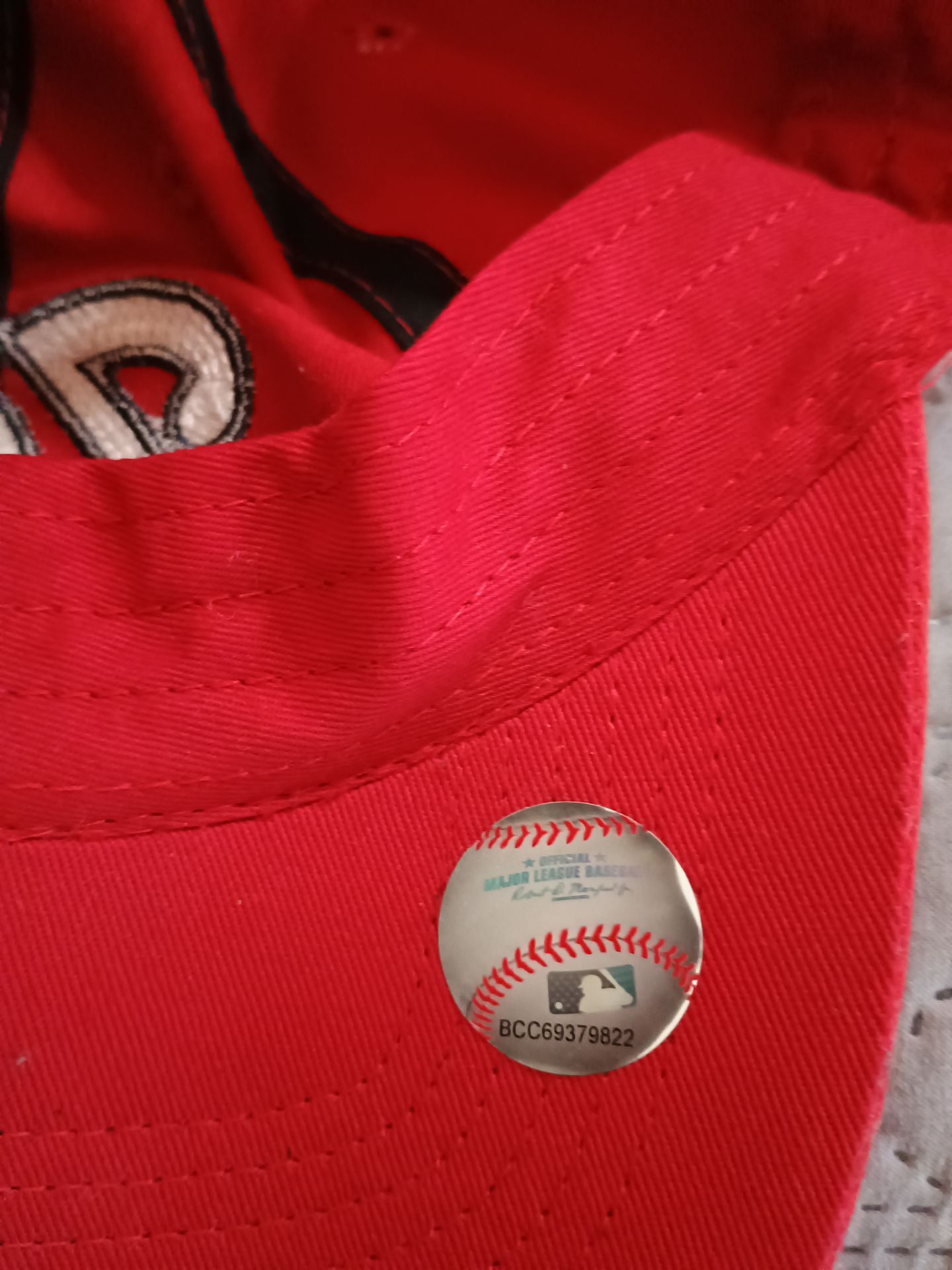 Washington Nationals women's red sequined cap - photo 3