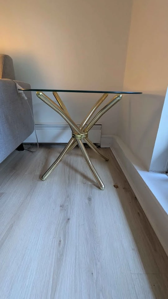 Glass top side table - photo 2