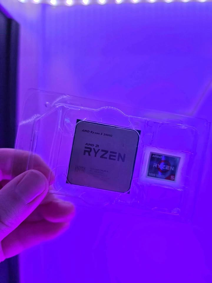 Ryzen 5 2400G (Integrated Graphics)