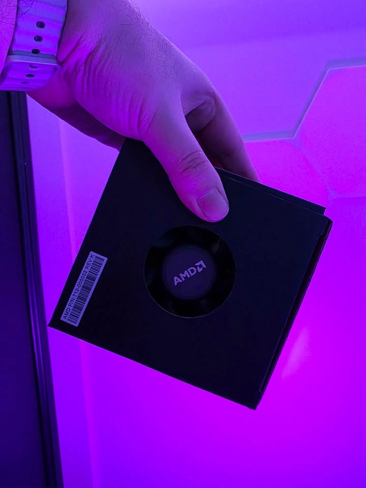 Ryzen 5 2400G (Integrated Graphics) - photo 3