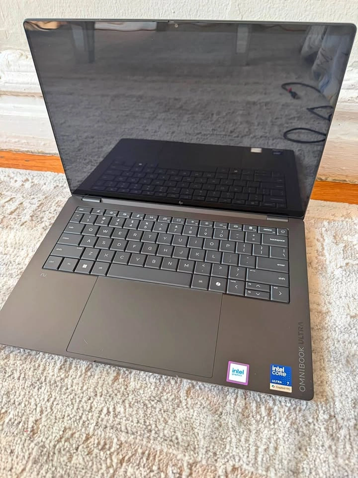 Hp Omnibook Ultra laptop 14-