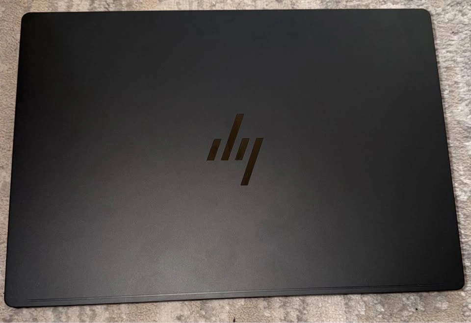 Hp Omnibook Ultra laptop 14- - photo 3