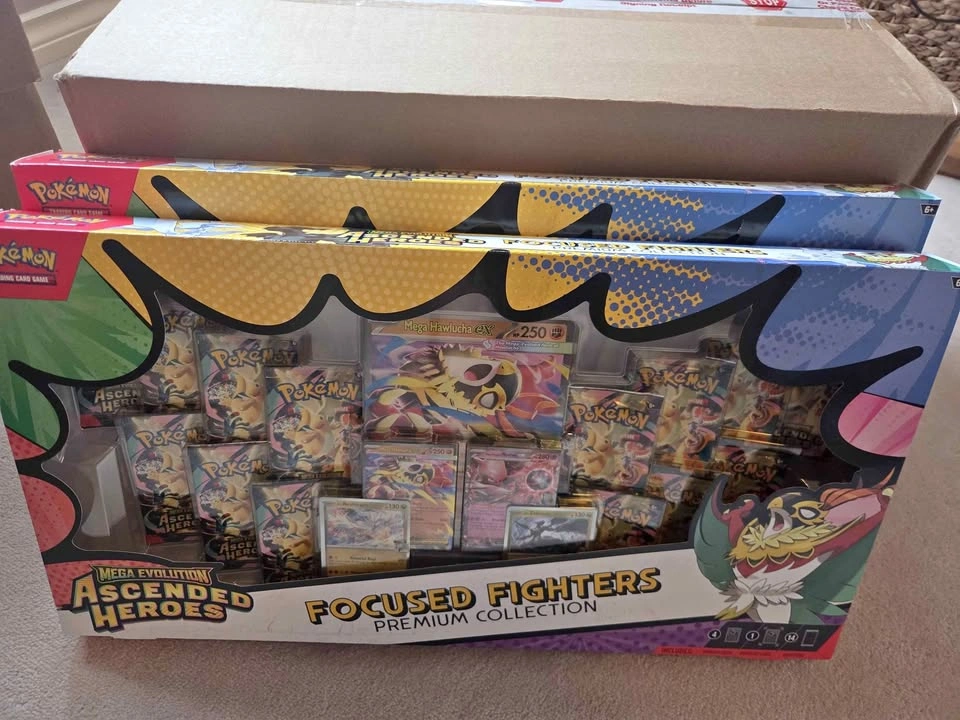 Pokemon Ascended Heroes Focused Fighters Loose + Case