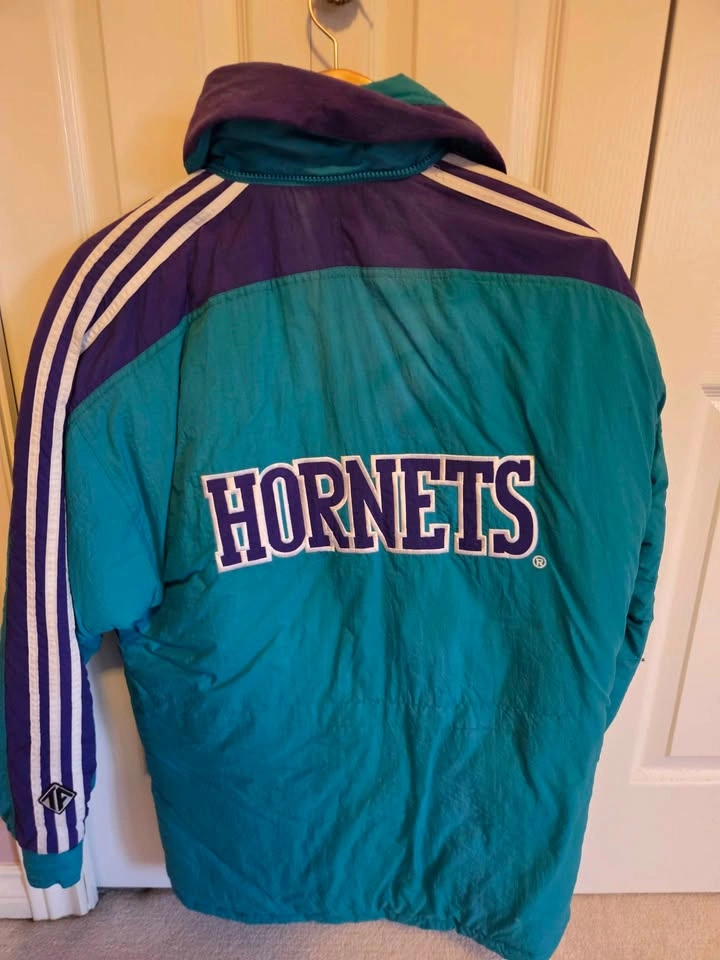 Vintage Charlotte Hornets Jacket Size L - photo 2