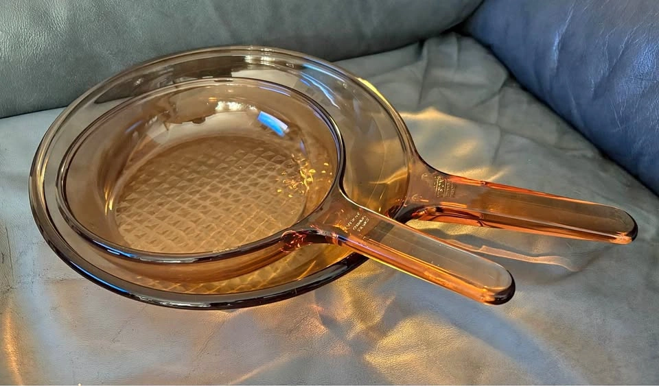 Vintage 80’s Corning Ware VISION 7.5 & 10” Skillet Set