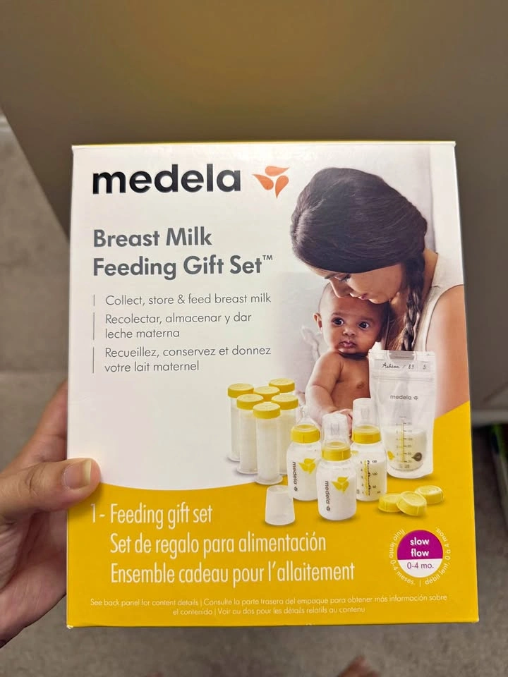 Medela Breast Milk Feeding Set - open box