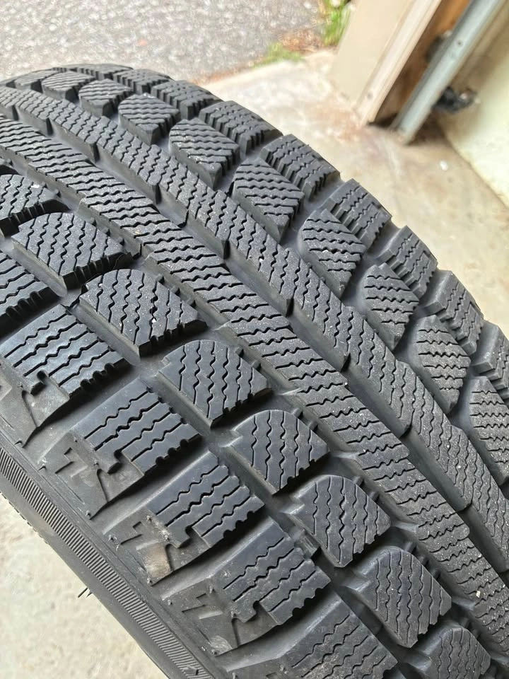 Winter tire set on rims - photo 3