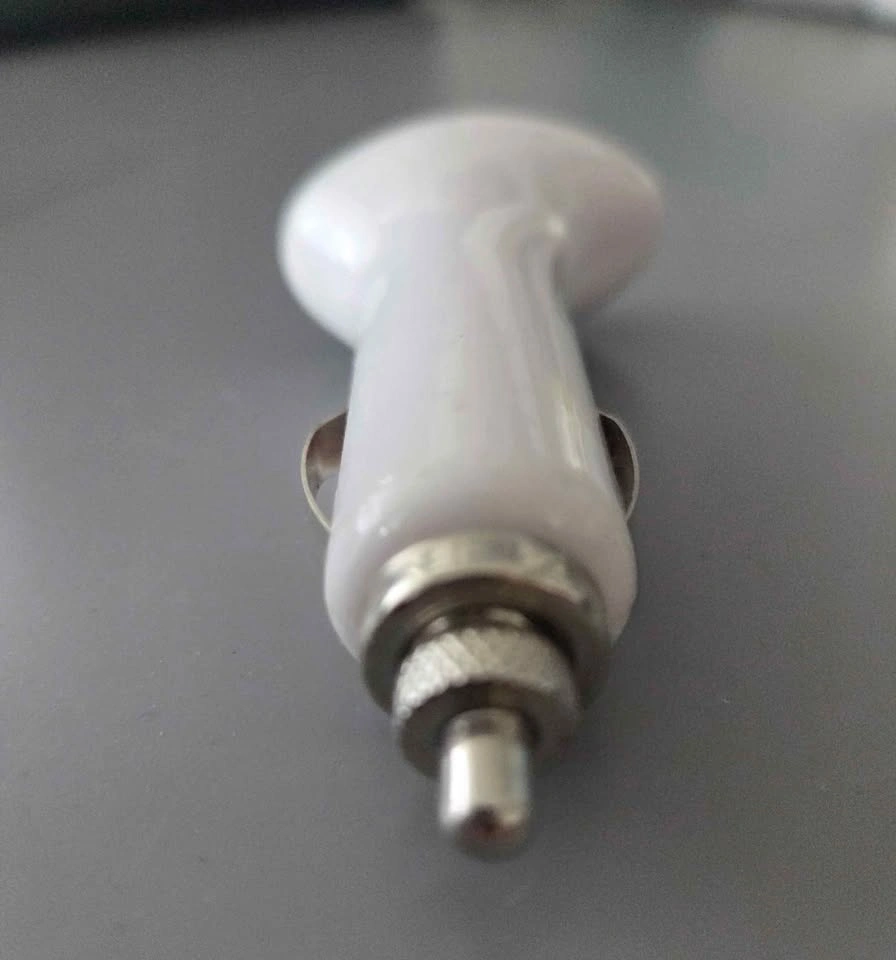 White Universal Car Charger Adapter - photo 3