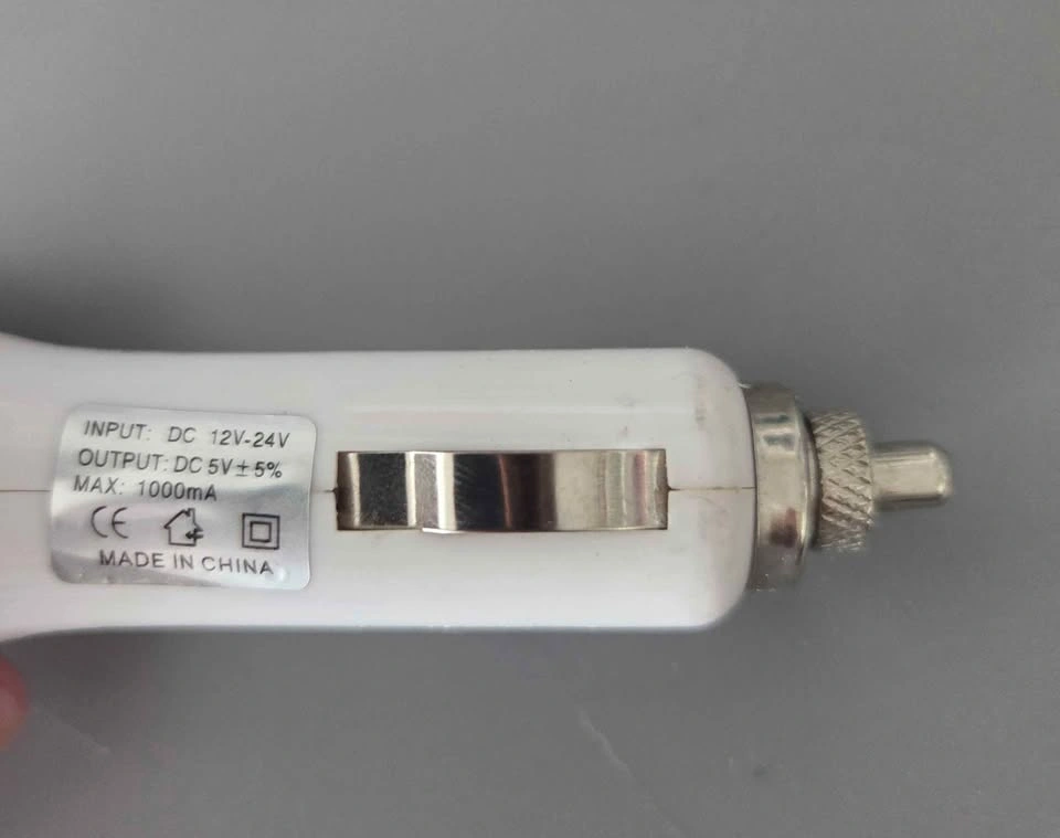 White Universal Car Charger Adapter - photo 4