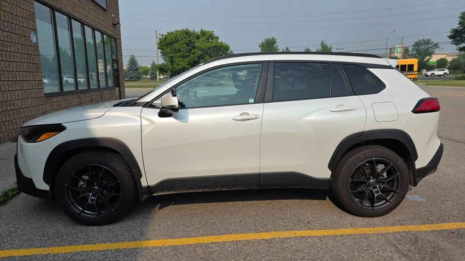 2024 Toyota Corolla Cross - photo 2