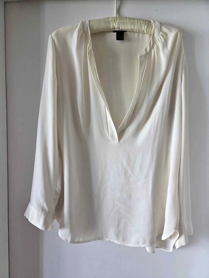 Ann Taylor Ivory Long Sleeve Blouse