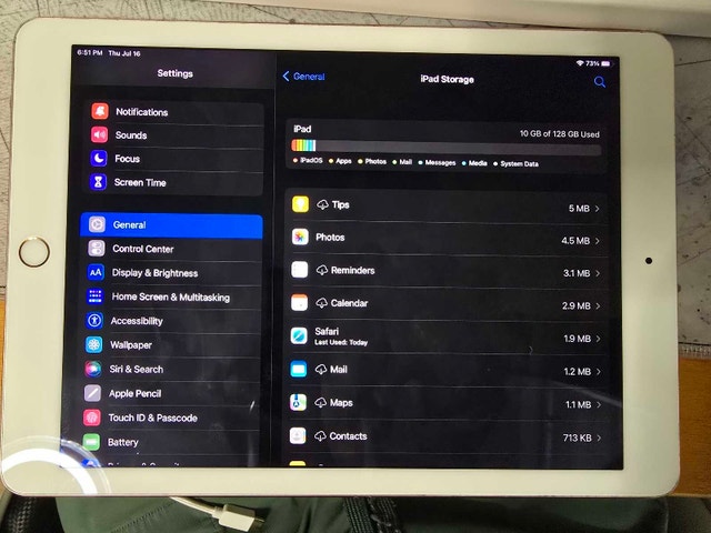 iPad pro 1st gen 128gb - photo 2