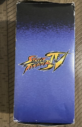 Capcom Street Fighter IV Chun Li Limited Collector’s Edition Sta - photo 2