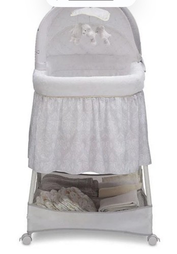 Simmons Kids Gliding Deluxe Bassinet. Excellent condition! - photo 3