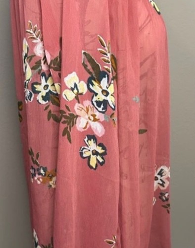 Maternity Blouse Size M Beautiful Sheer & Flowy - photo 3