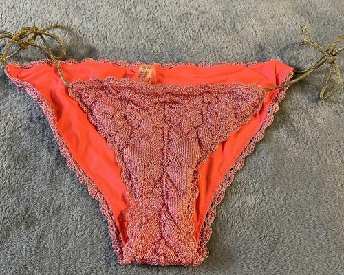Victoria Secret’s Bikini Bottom Size M . NEW