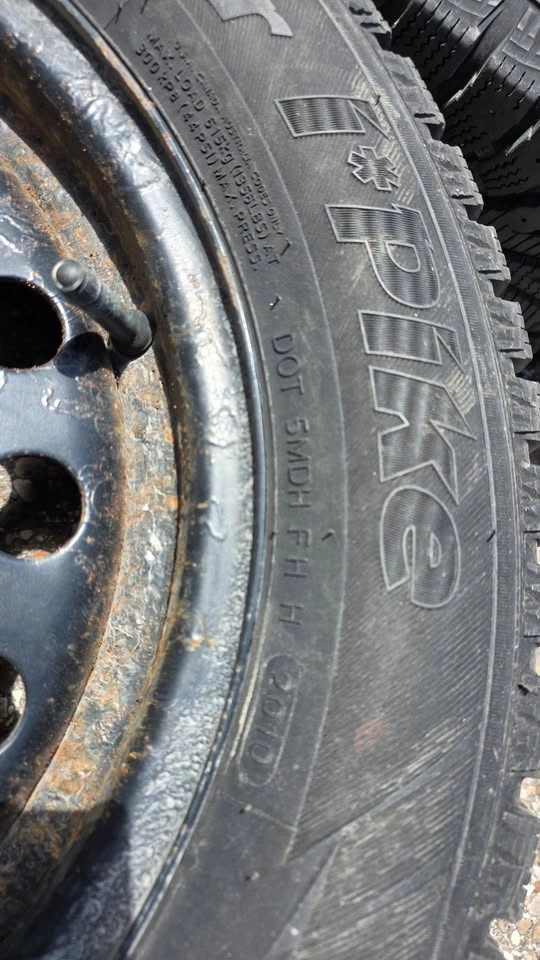 195/65/15 Hankook Winter Tires with Steel Rims 5x114.3 - photo 5