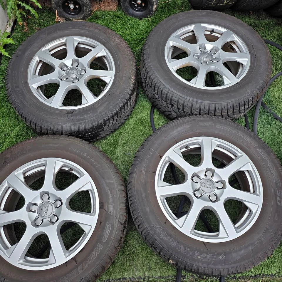 17 inch Audi OEM alloy rims, like new