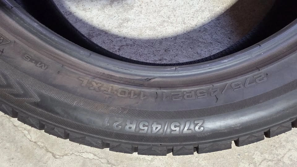 275/45/21 Winda winter tires 90% tread - photo 3