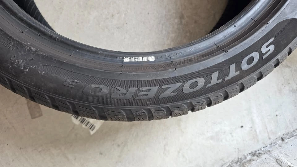 225/45/18 and 245/40/18 Pirelli winter tires - photo 4