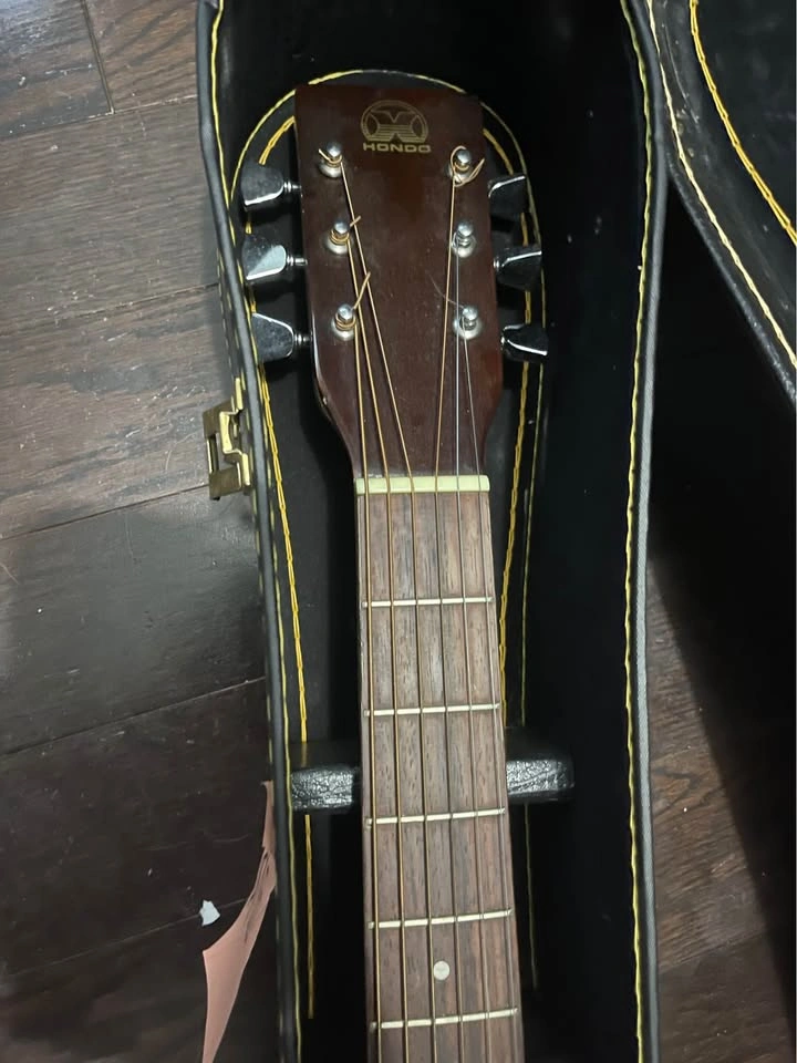 1980s Hondo acoustic guitar - photo 3