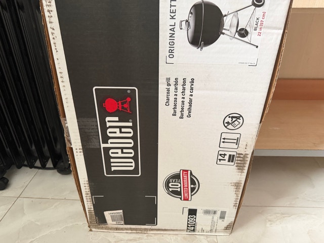 New -Weber Original Kettle Charcoal G