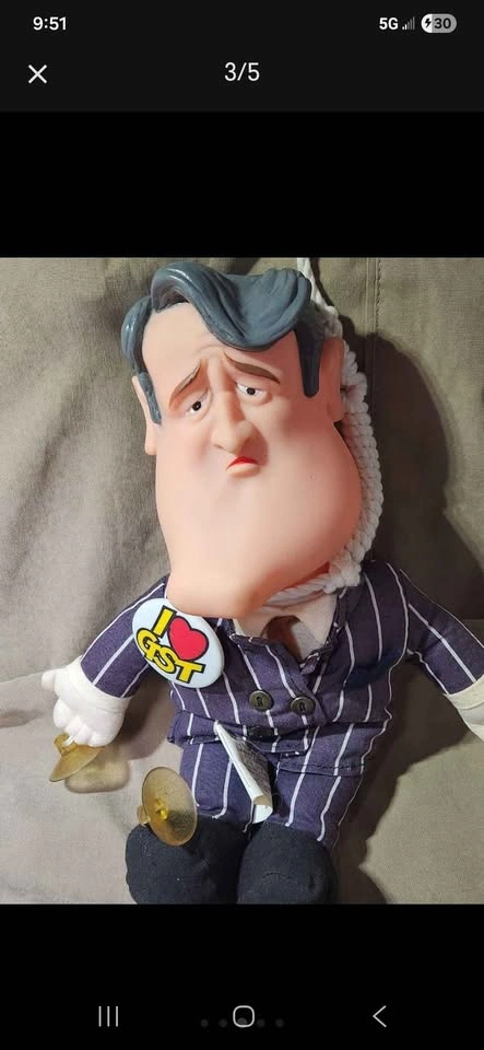 Vintage Brian Mulroney "I Love GST" Hanging Doll (1990) - photo 3