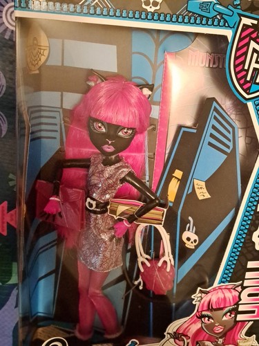 2013 Monster High Catty Noir Scare Mester Brand New In Box