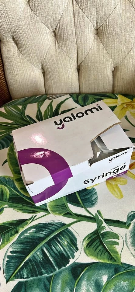 Medical Supply: Box of ~99 Yalomi 1 mL / cc Disposable Syringes