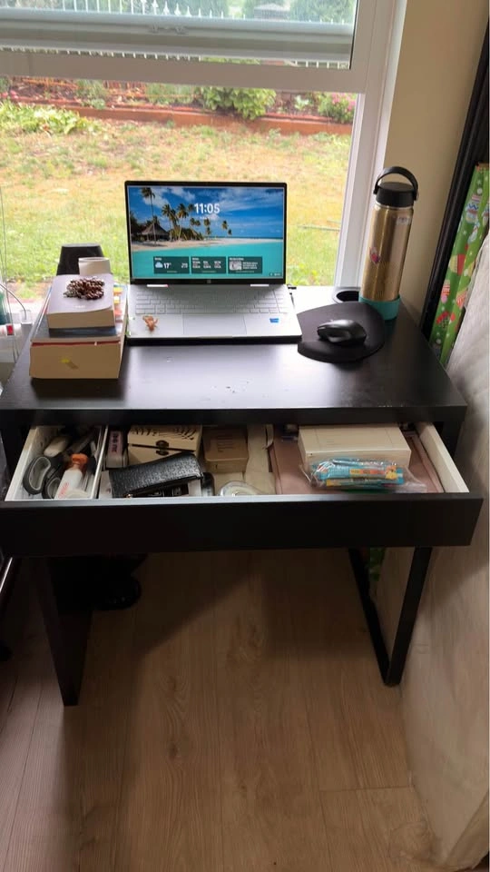 Study Desk - photo 2