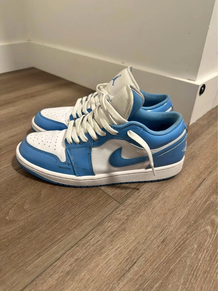 Nike Air Jordan 1 Low University Blue