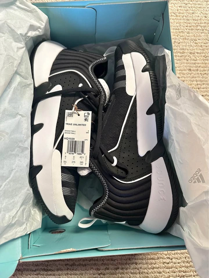 Trae Unlimited Basketball Shoes - Size 9.5