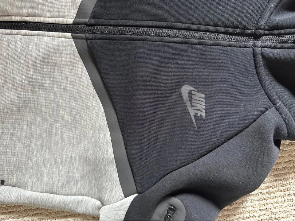 Grey and Black Kids Large Nike Tech - photo 4