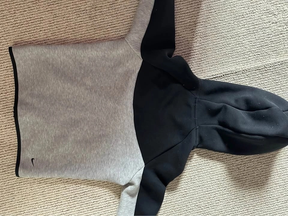 Grey and Black Kids Large Nike Tech - photo 5