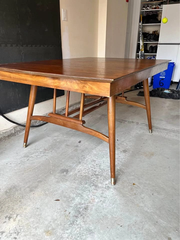 Krug walnut Mid-Century Modern Dining Table