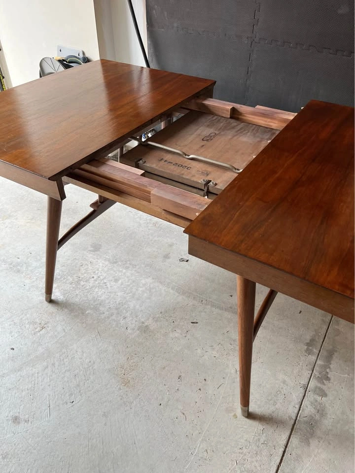 Krug walnut Mid-Century Modern Dining Table - photo 3
