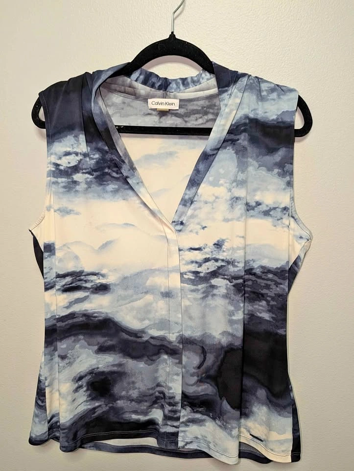 Women tops Xl 14 tops for $10