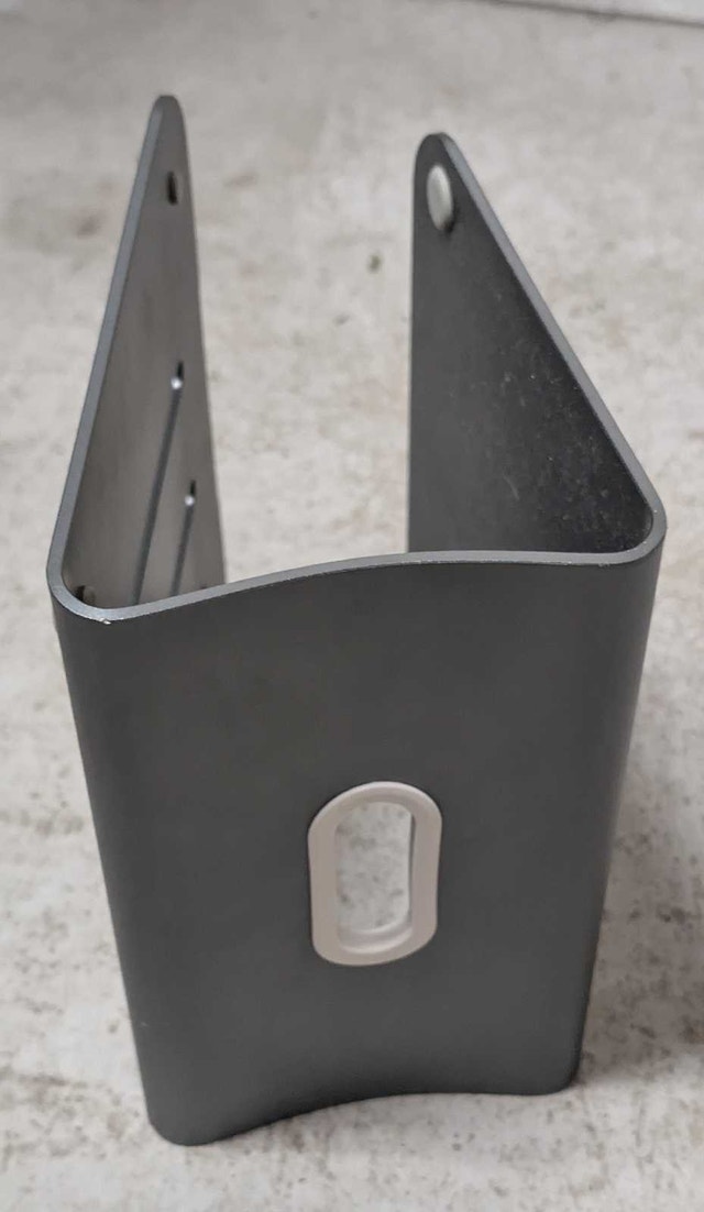 Bestand Aluminum Vertical Space-Saving MacBook Dock