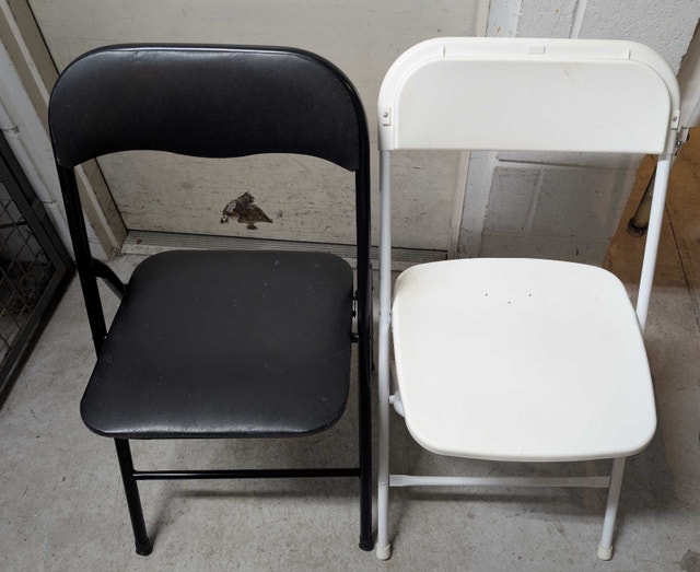 Set of 2 Folding Chairs - Black and White - photo 3