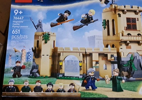 LEGO Harry Potter: Hogwarts Castle: Flying Lessons (76447) - photo 2