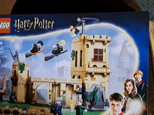 LEGO Harry Potter: Hogwarts Castle: Flying Lessons (76447) - photo 4