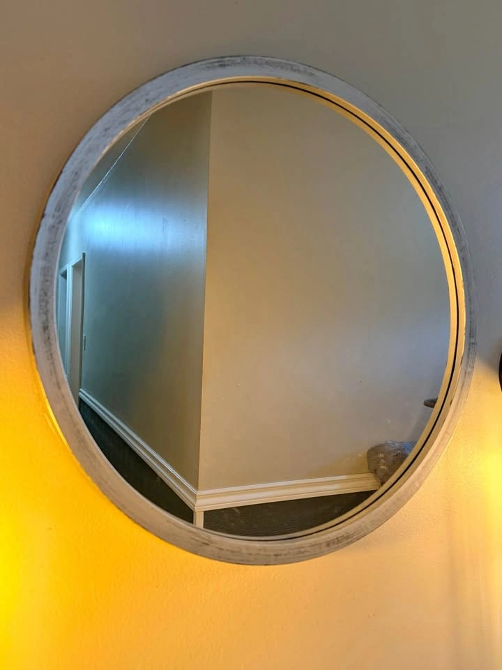 Circle Mirror