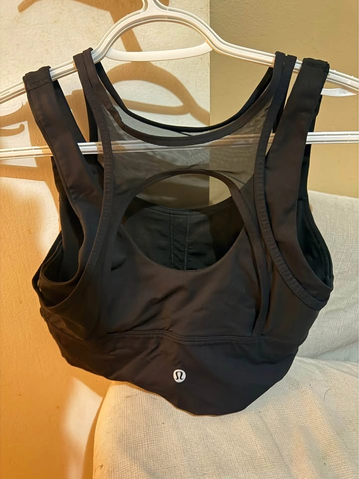 Black Lululemon Sports Bra - photo 2