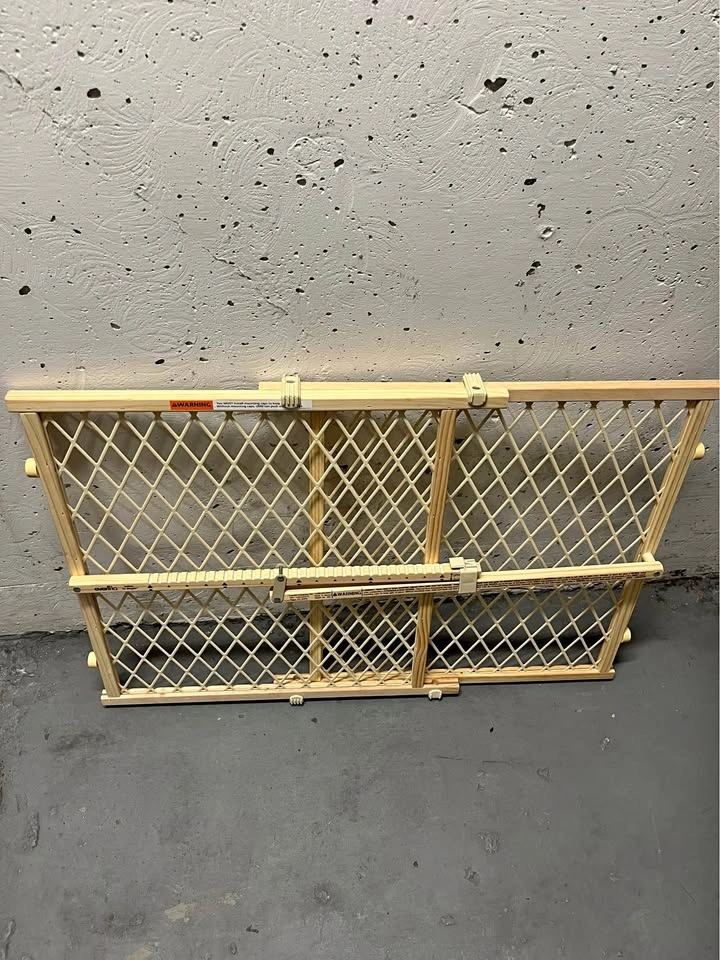 Evenflo Wooden Baby Gate