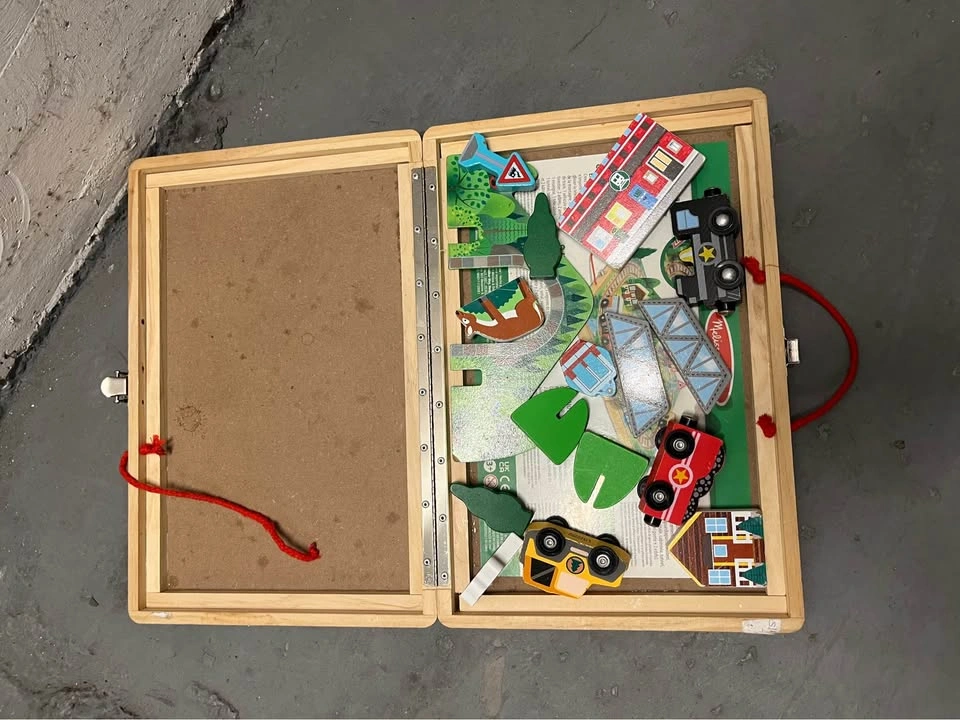 Melissa & Doug Wooden Train Set - photo 3