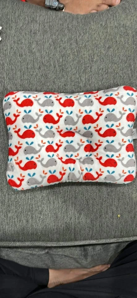 Infant baby head and neck pillow