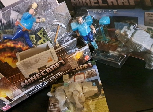 A Minecraft Movie Lot: Minecart Escape, Diamond Armor & Wolf - photo 2