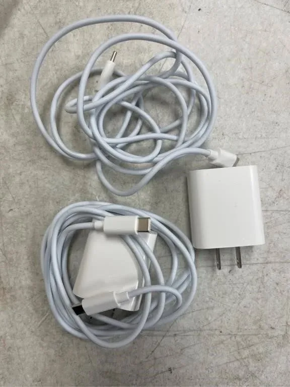 2 X USB C Charger Block iPhone 16 -17 Chargers - Brand New image indicator(4)