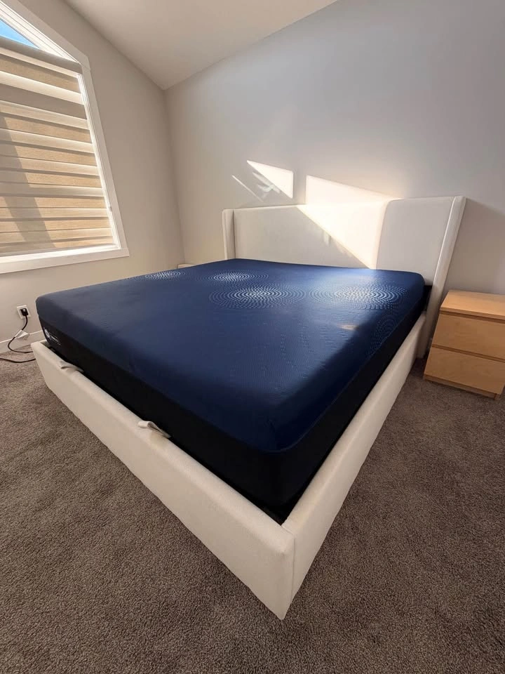 King size bed with Storage - photo 3