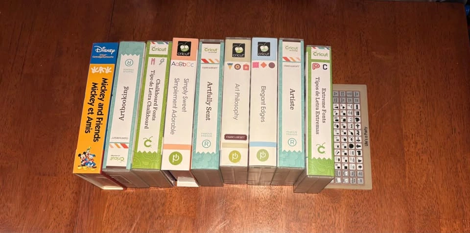 Cricut Expression 2 Mega Bundle Machine with 10 Cartridges - photo 3